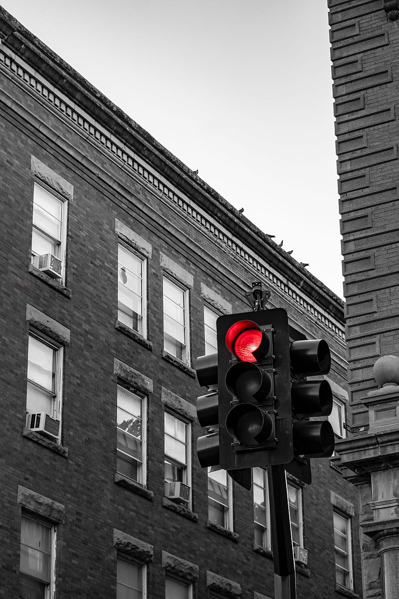 traffic light, city, buildings, red, glow, HD phone wallpaper