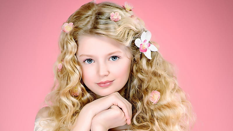 Ash Eyes Little Cute Girl Is Having Flowers On Head In Light Pink Background Cute, HD wallpaper