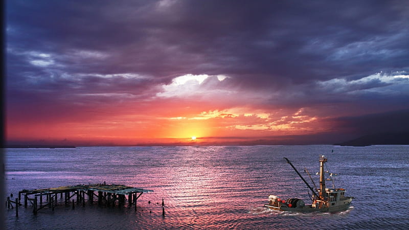 commercial fishing boat at sunset r, horizon, boat, pier, r, sunset, sea, fishing, HD wallpaper