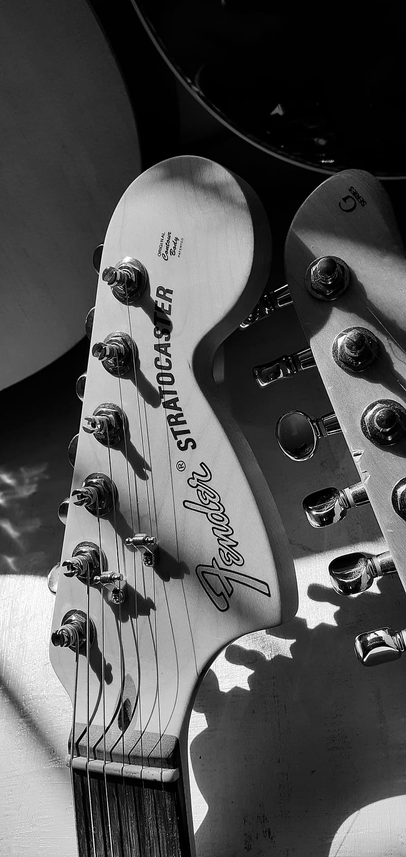Fender Stratocaster, guitar, one sunny day taken, HD phone wallpaper