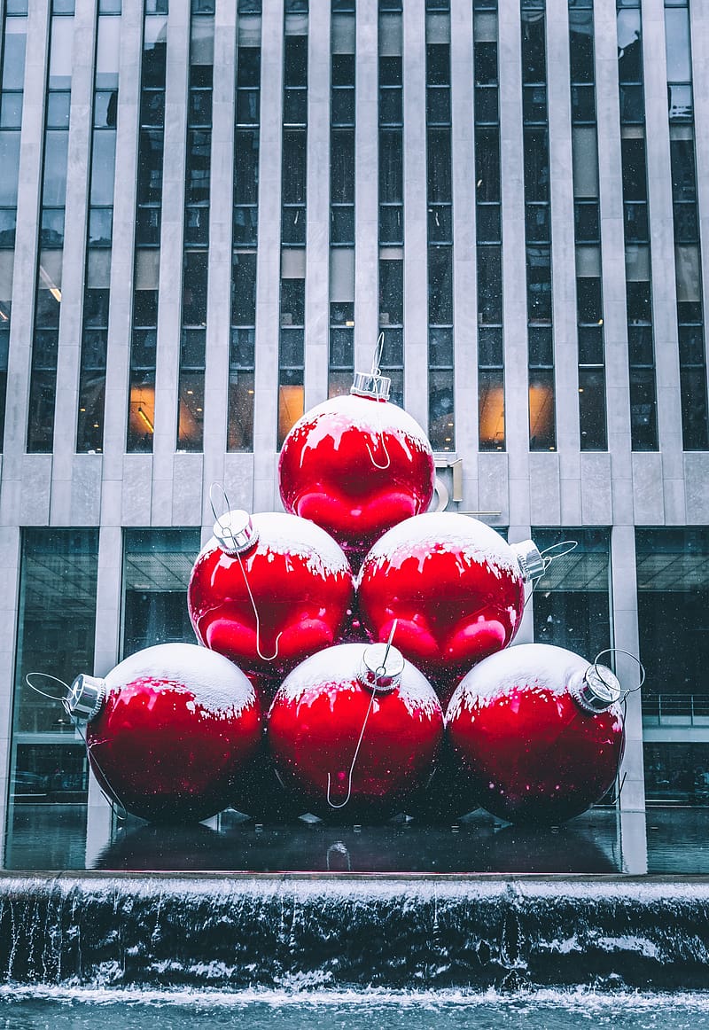 iPhone Christmas : Christmas in the City. 50 Christmas That Are Perfect For Your Home Screen. POPSUGAR Tech 15, HD phone wallpaper