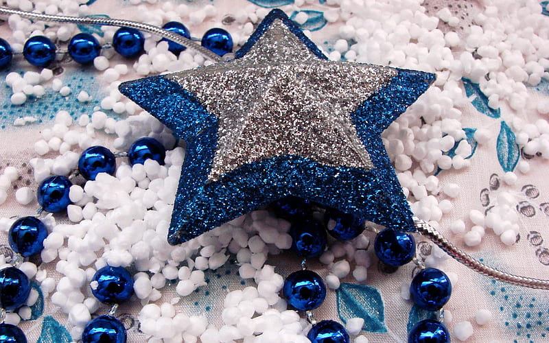 CHRISTMAS BLUE, holidays, christmas, beads, white, silver, blue, star, HD wallpaper