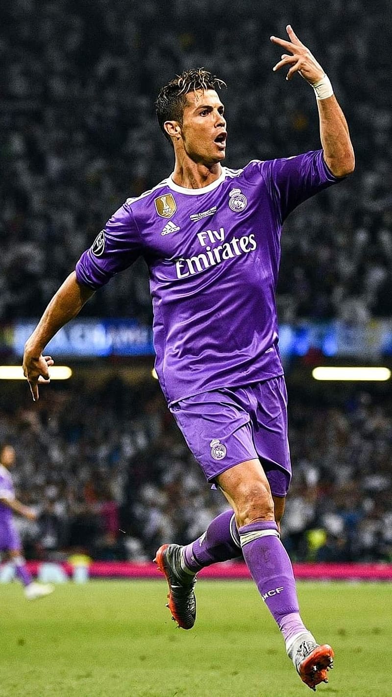 Ronaldo , Purple Jersey, footballer, sports, athlete, HD phone wallpaper