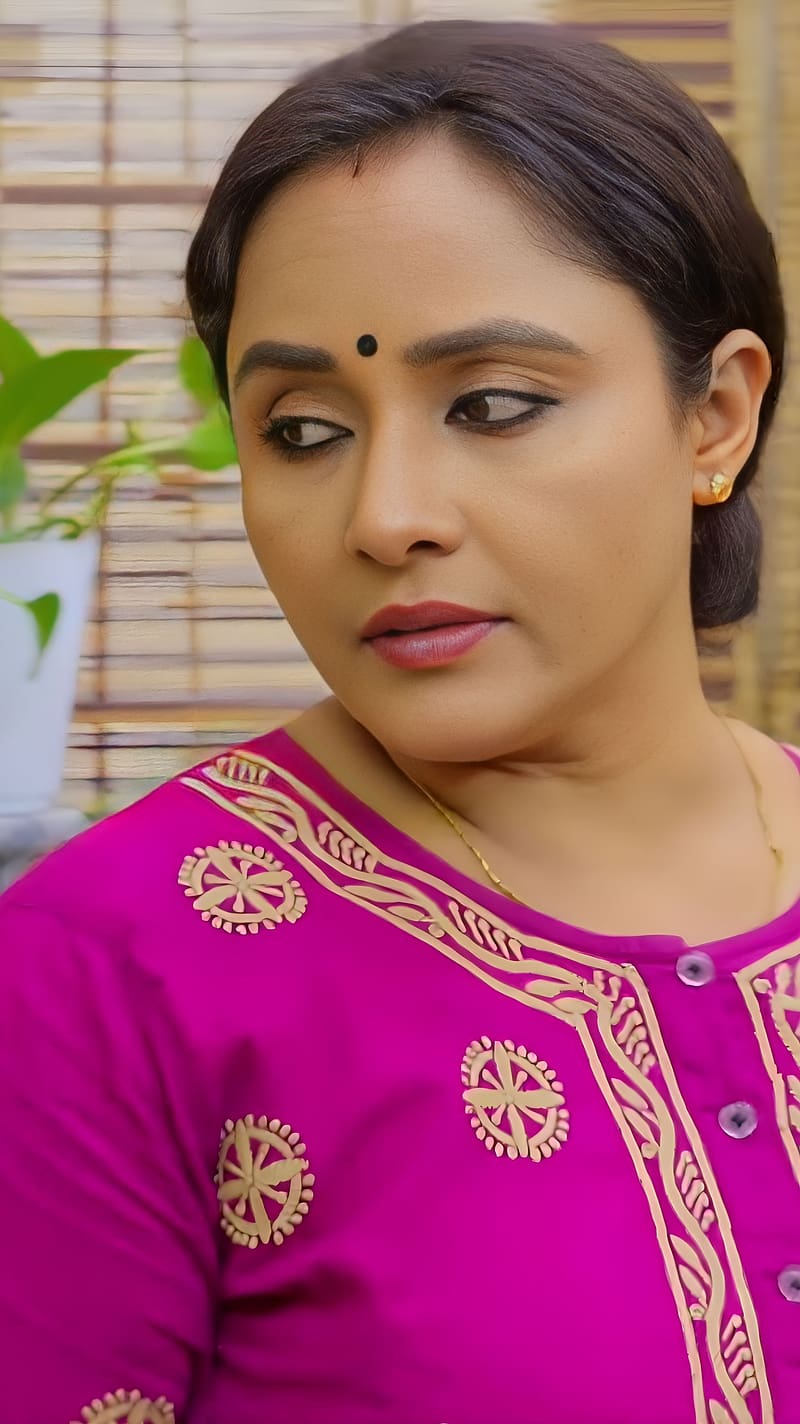 Nisha Sarang Sex Video - Nisha Sarang, neeluma, uppum mulakkum, HD phone wallpaper | Peakpx