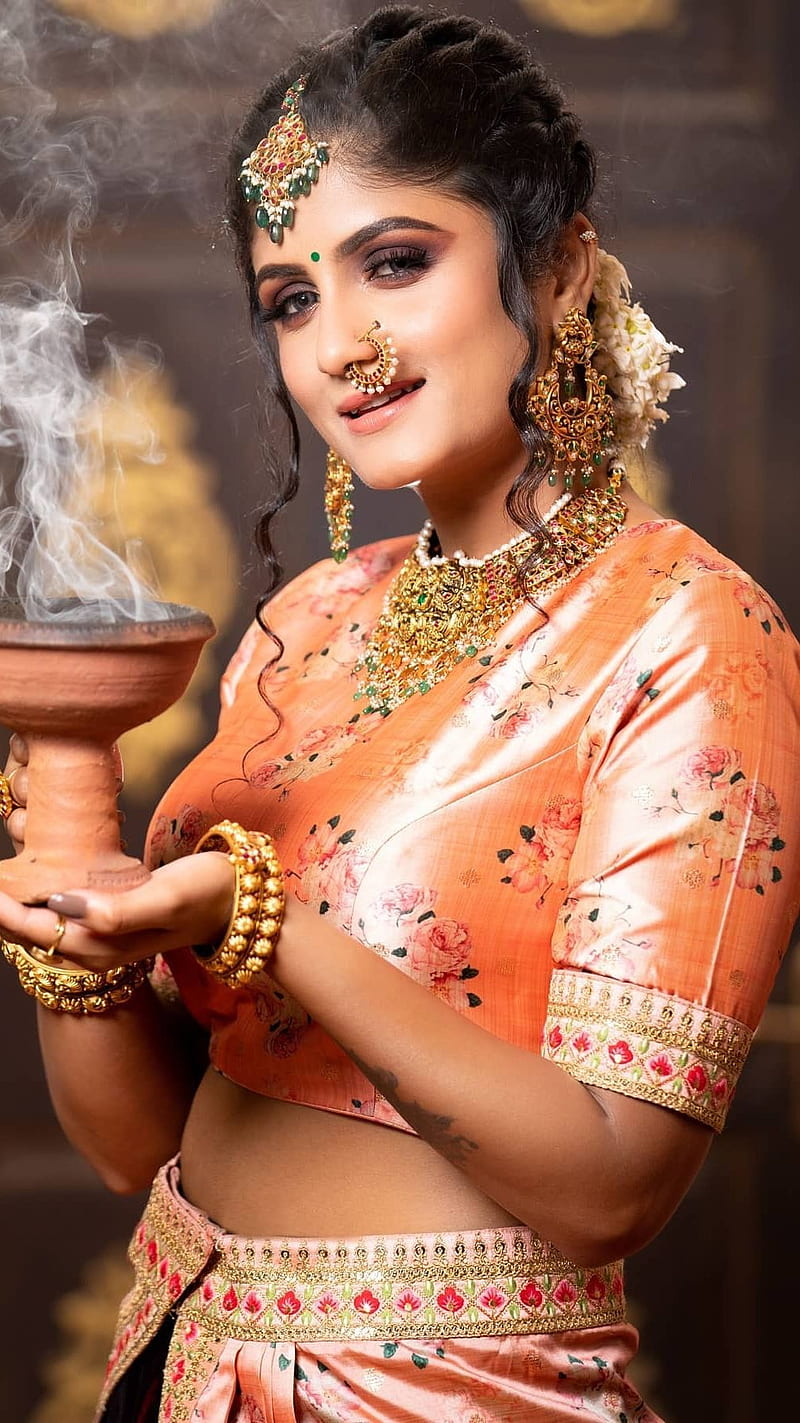 Shalini Gowda , kannda actress, traditional, HD phone wallpaper