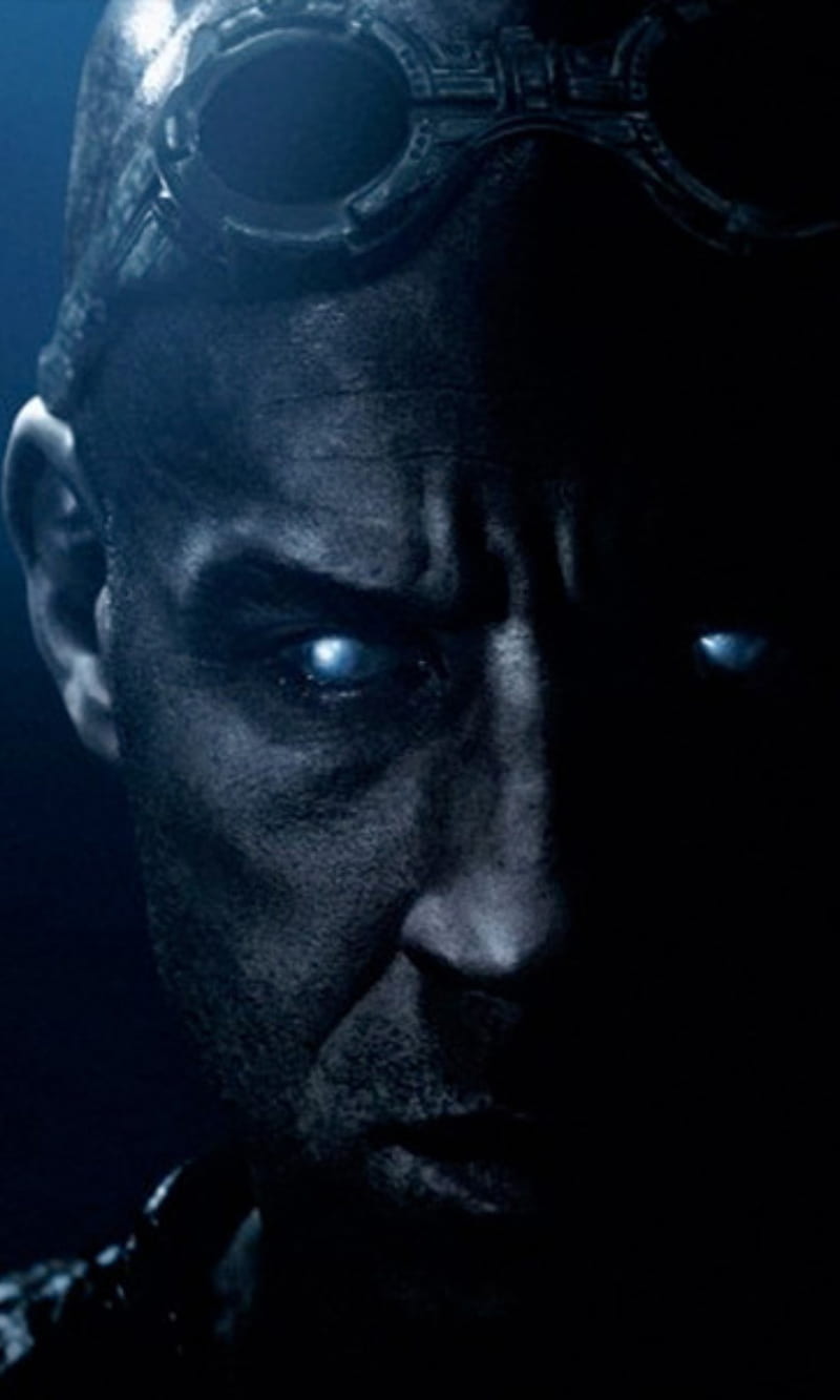 Riddick, assassin, combat, eyes shined, lethal, vin diesel, HD phone wallpaper