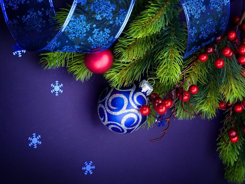 Christmas Decorations, christmas, berries, boughs, snowflakes, decorations, holly, branches, blue, HD wallpaper