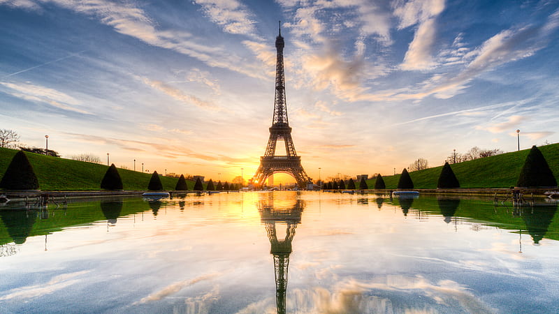 Eiffel Tower And Reflection On Water With Blue Sky And Clouds Background During Sunrise Travel, HD wallpaper
