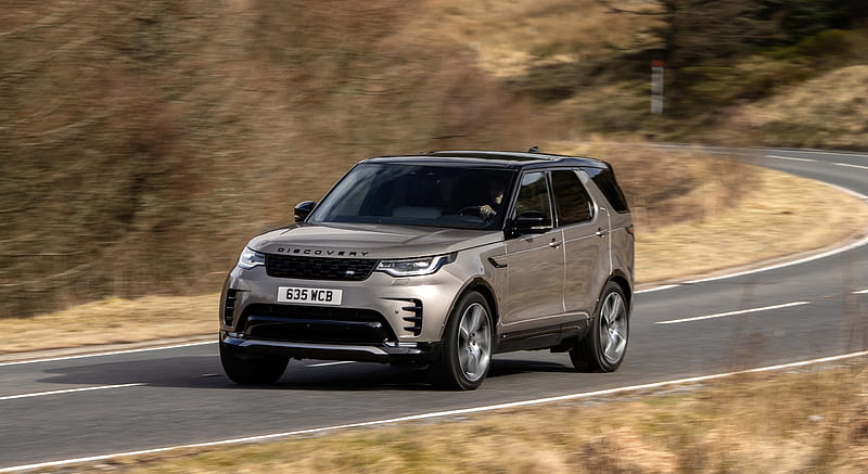 2021 Land Rover Discovery P360 R-Dynamic MHEV - Front Three-Quarter ...