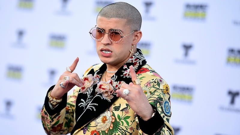 Benito Antonio Martínez Ocasio Rapper With Award Is Wearing Black Jacket  And Cap HD Bad Bunny Wallpapers, HD Wallpapers