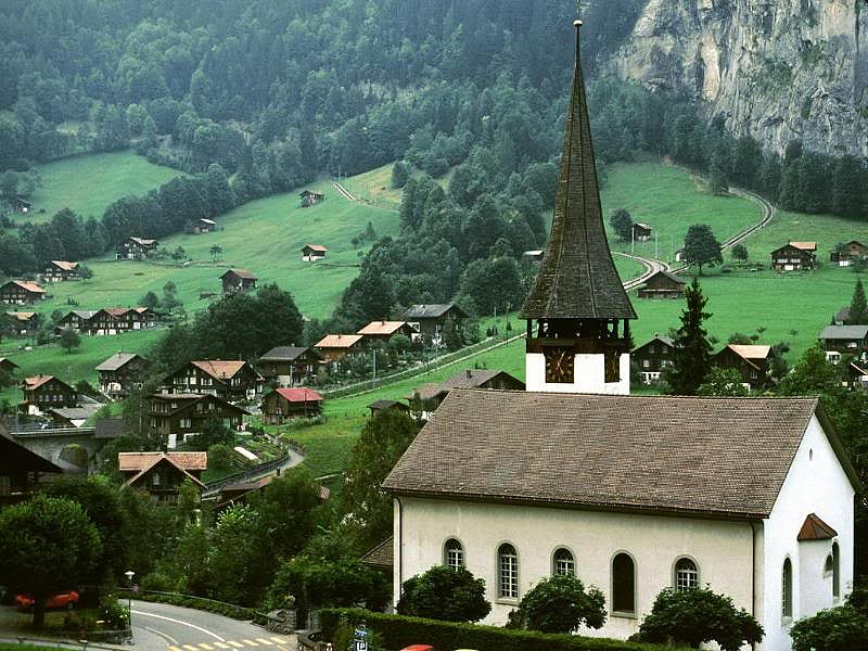 Church at Lauterbrunnen, mountain, bunch, lauterbrunnen, church, sky, valley, HD wallpaper