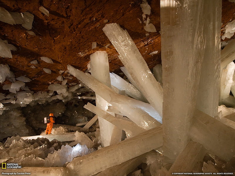 Cave of Crystals Mexico-National Geographic magazine, HD wallpaper
