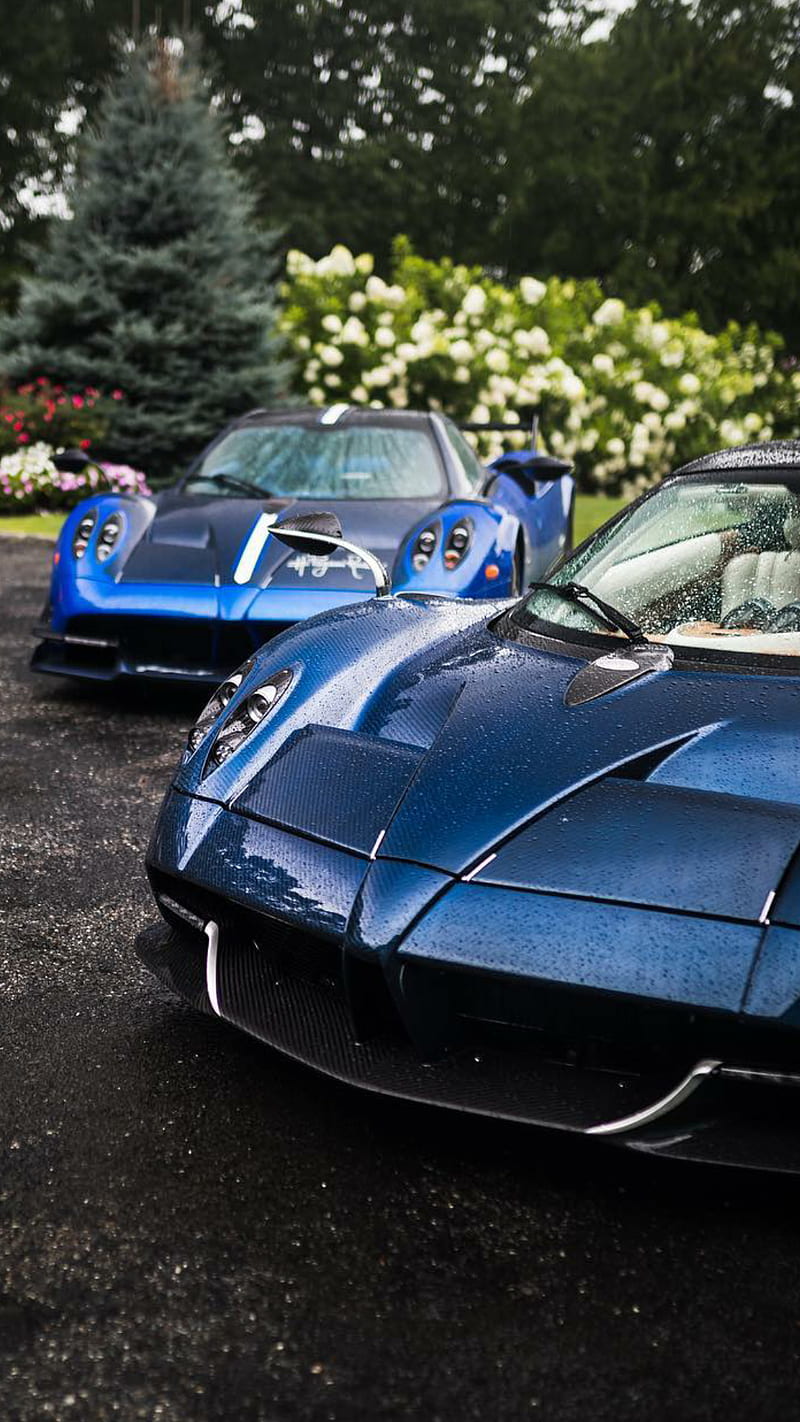 Pagani Huayra синяя