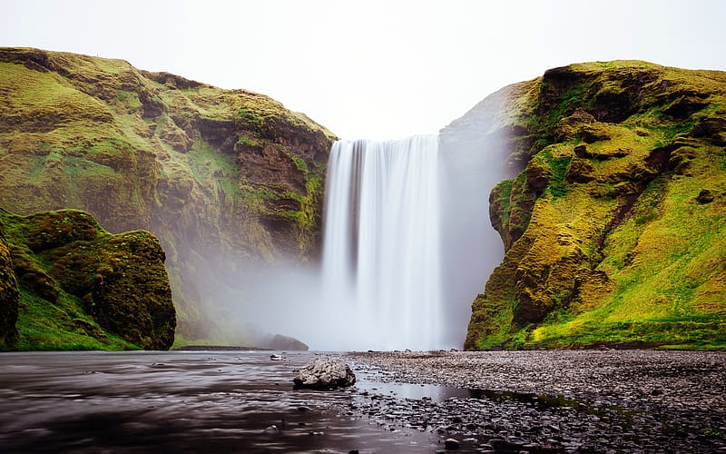 Waterfall River Grass Rock Skogafoss Iceland, HD wallpaper