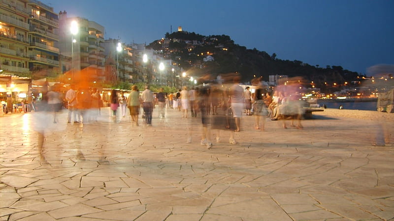 tourists in a coastal town in spain, movement, lights, town, people, HD wallpaper