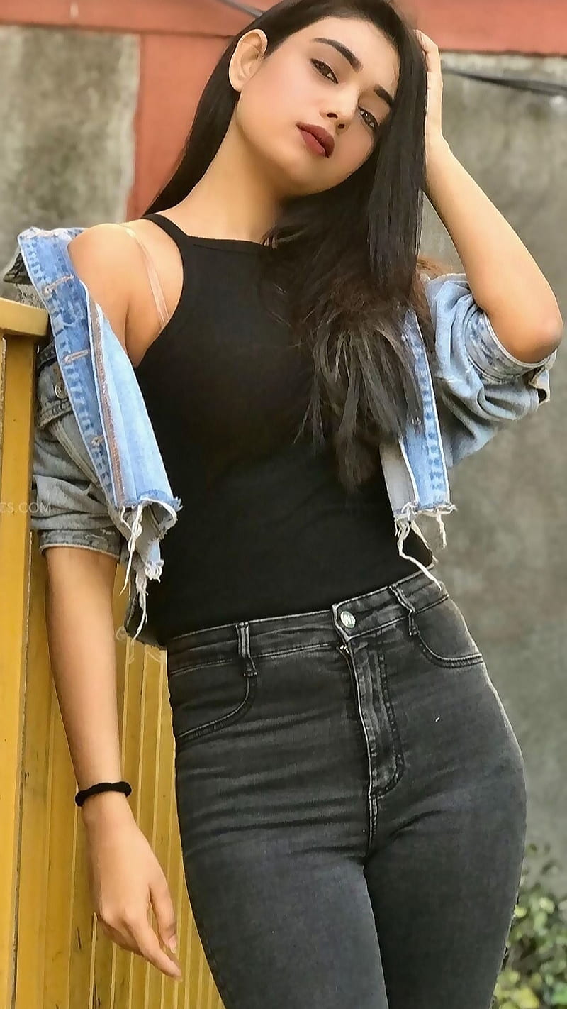 Neha Solanki, celebrity, pretty, modeling, model, bollywood, cute, indian, jeans, HD phone wallpaper