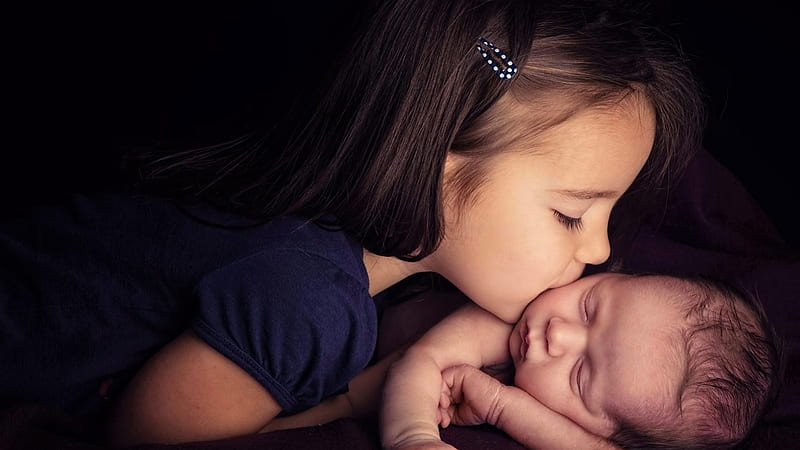 Girl Kiss a Cute Baby While Baby Sleeping Cute, HD wallpaper
