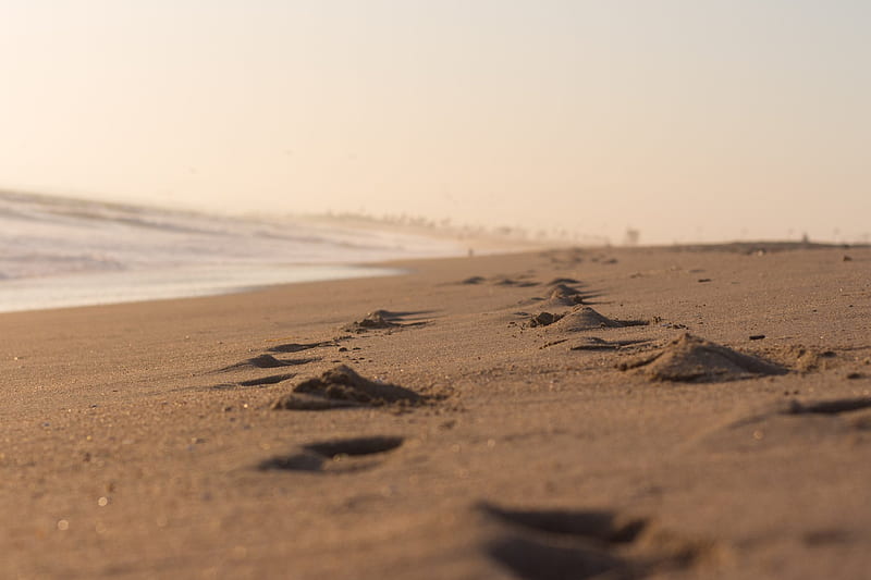 Beach landscape, amazing, bonito, footprints, sand, sunset, waves, HD wallpaper