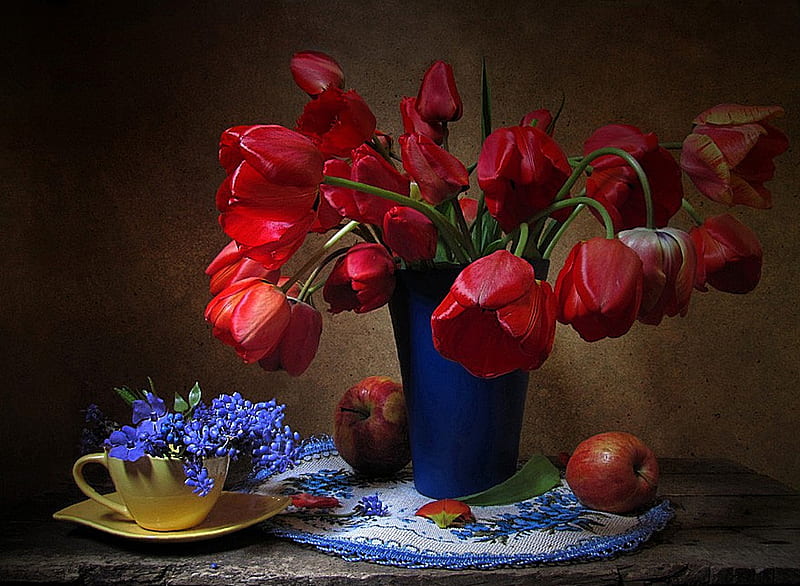 still life, red, pretty, vase, bonito, old, fruit, graphy, nice, flowers, beauty, tulips, tulip, blue, harmony, apple, lovely, elegantly, glass, cool, bouquet, embroidery, flower, petals, HD wallpaper