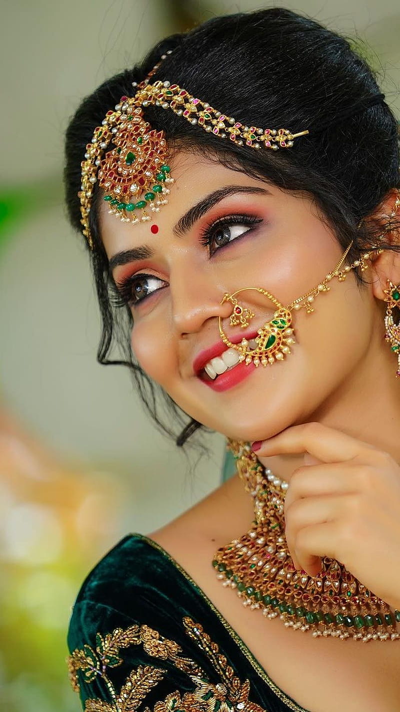 Megha Shetty , telugu actress, model, traditional, HD phone wallpaper