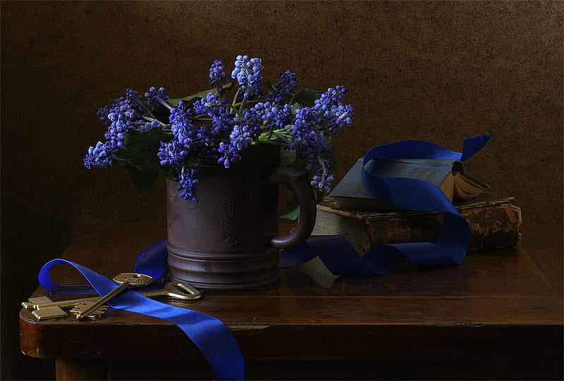 still life, pretty, keys, books, book, bonito, old, graphy, nice, flowers, beauty, blue, harmony, lovely, glass, cool, bouquet, tape, flower, HD wallpaper
