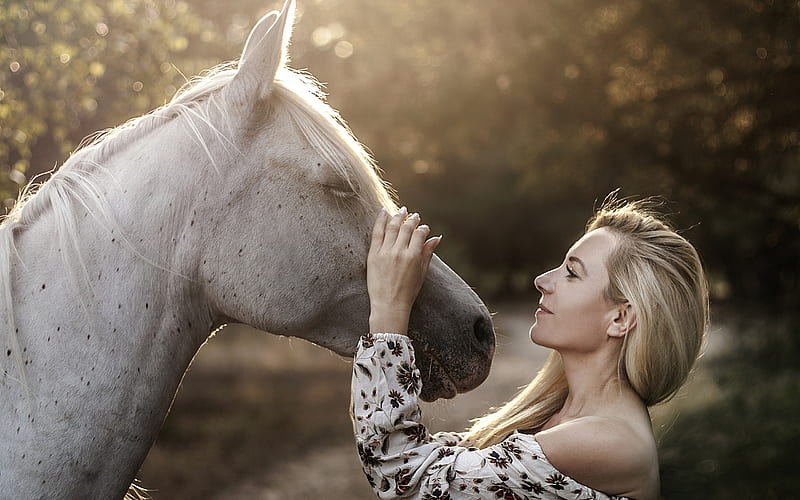 We Are Friends. ., cowgirl, ranch, horse, outdoors, style, western, blondes, HD wallpaper