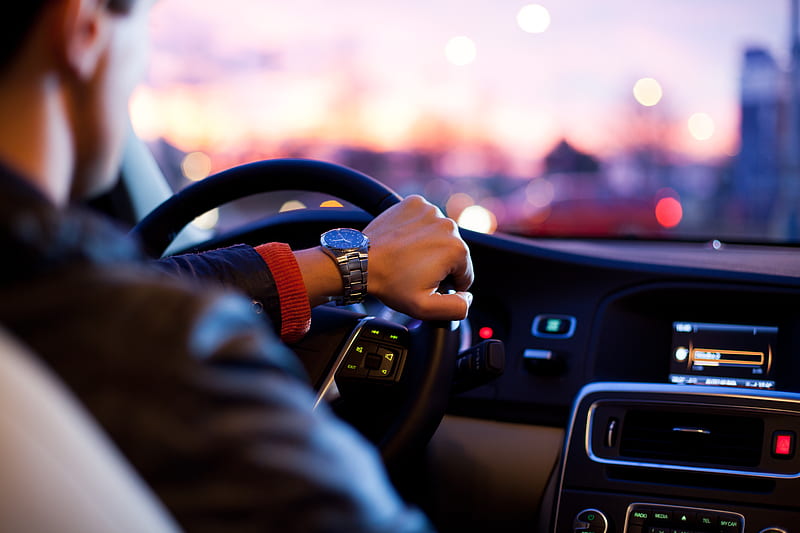 man driving a car wearing wrist watch, HD wallpaper