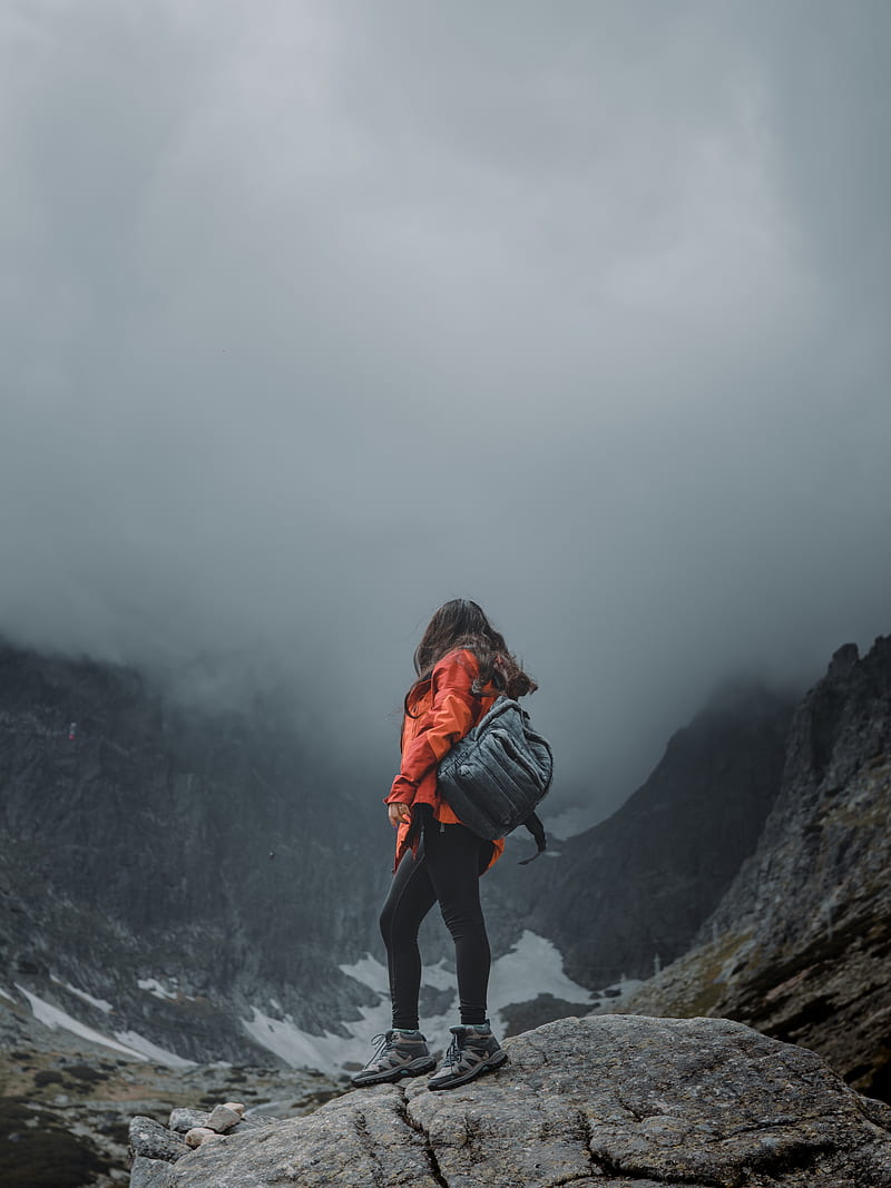 girl, loneliness, alone, travel, backpack, fog, rocks, HD phone wallpaper