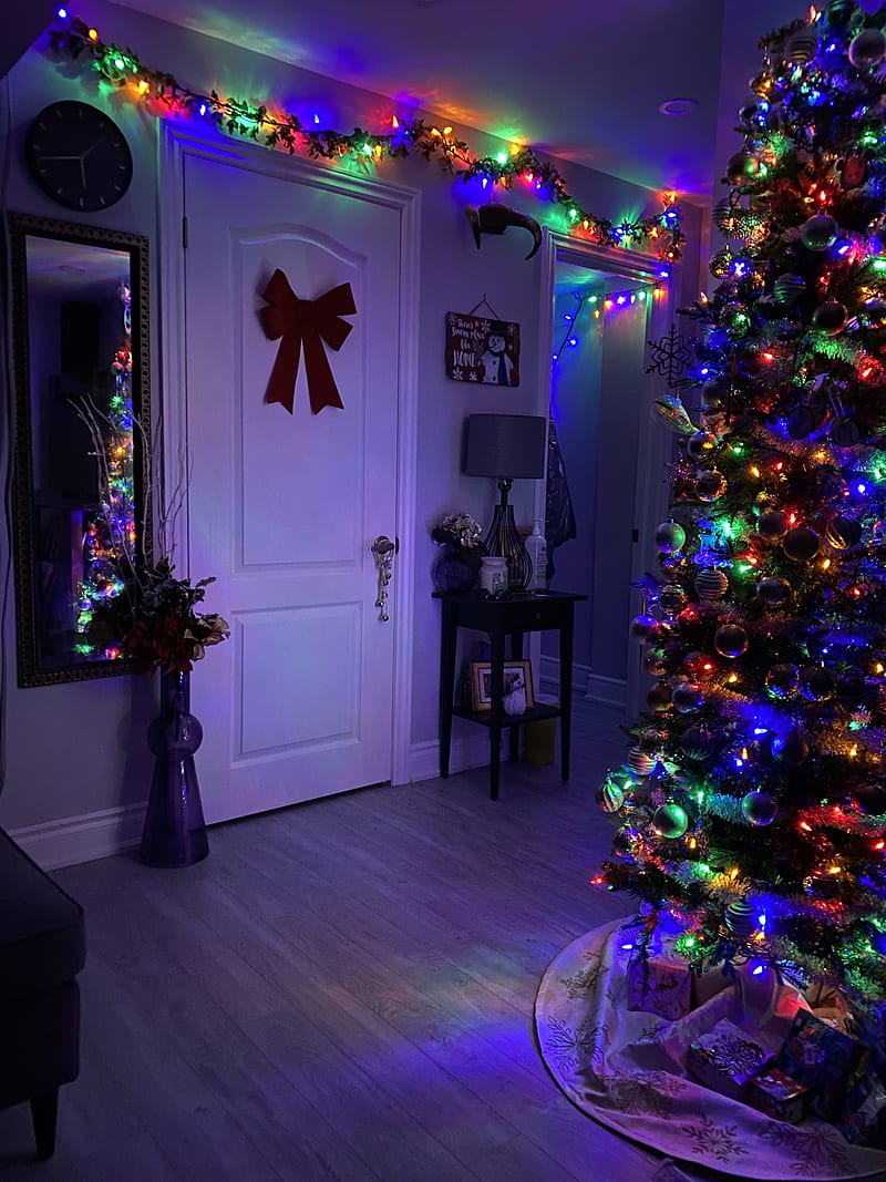 Christmas at home, bonito, christmas, holiday, home, lights, night, santa, tree, HD phone wallpaper
