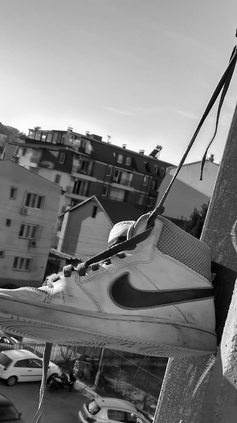 Nike shoes, building, people fuuny, HD phone wallpaper | Peakpx