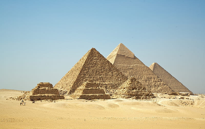 Egyptian pyramids, desert, people, pyramids, egypt, heat, HD wallpaper