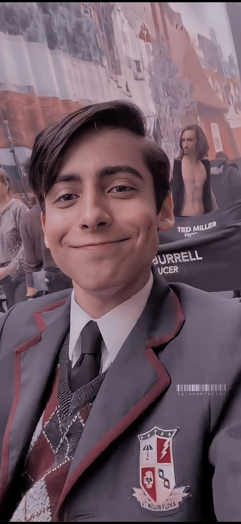 Aidan gallagher, hargreeves, cinco, Fondo de pantalla de teléfono HD |  Peakpx