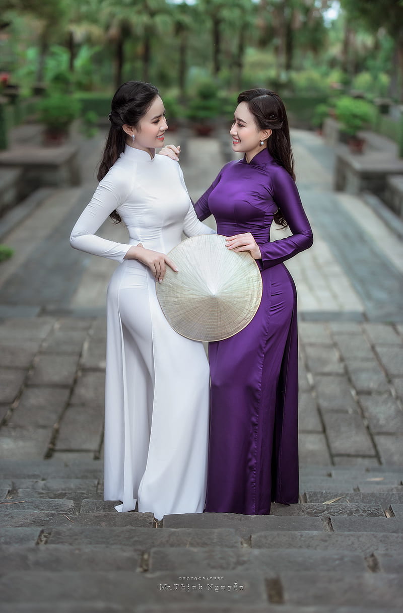 women, áo dài, white dress, purple dress, vietnamese, depth of field, leaf hat, Asian, HD phone wallpaper