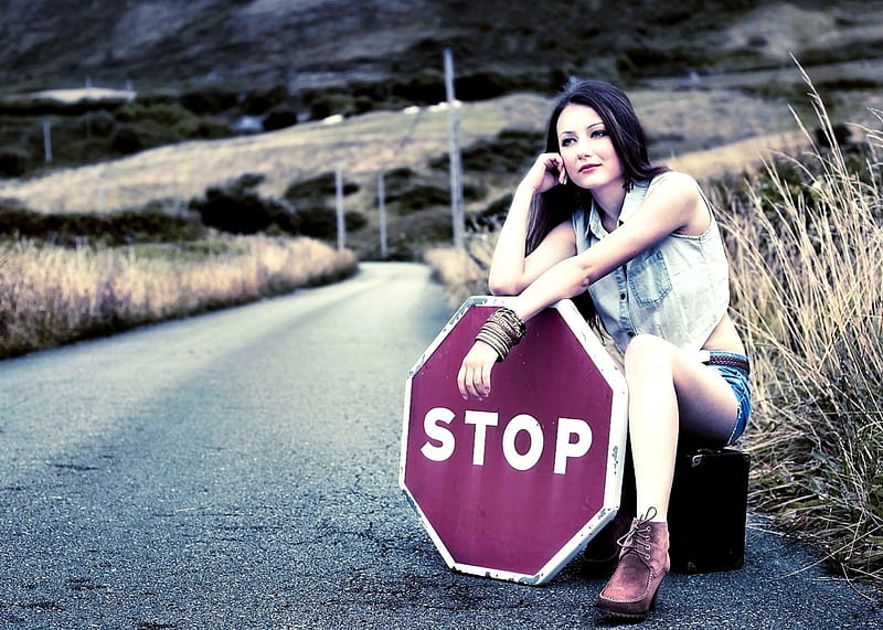 Cowgirl Hitch Hiker............., female, models, boots, fun, women, traveling, brunettes, stop sign, cowgirls, girls, hitch hiking, western, style, HD wallpaper