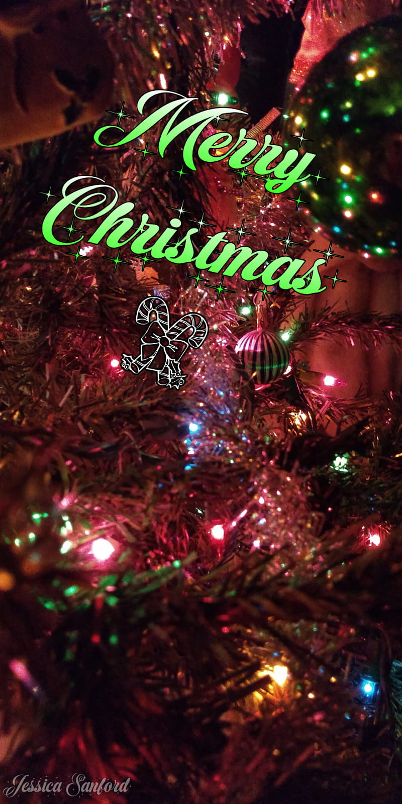 Merry Christmas , angels, balls, green, lights, merry christmas, real, tree, HD phone wallpaper