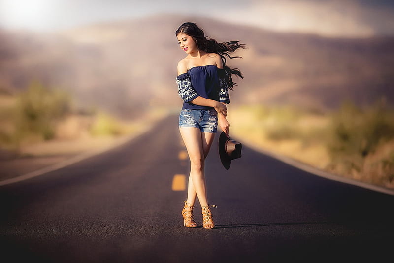 Long Straight Road . ., cowgirl, ranch, Hats, outdoors, highway, brunettes, road, style, western, HD wallpaper