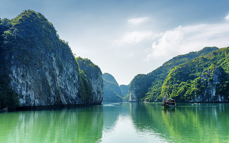 Halong Bay, Summer, sea, Vietnam, Quang Nin, Tonkin Gulf, popular tourist destination, South China Sea, HD wallpaper