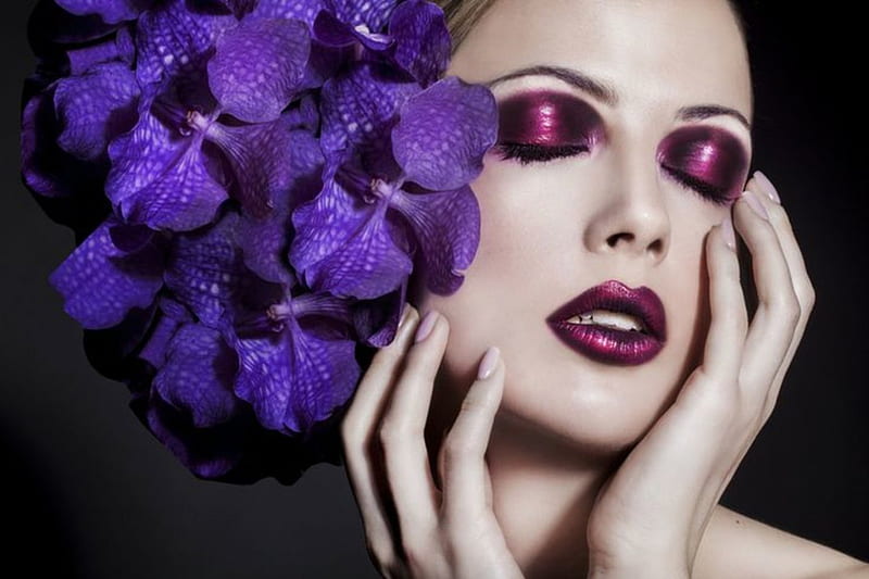 Oriental, gorgeous face, eyeshadow, girl, makeup, hand, purple flowers, lips, HD wallpaper