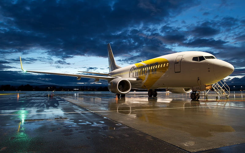 a passenger plane, night, airport, boeing 737, boeing, HD wallpaper