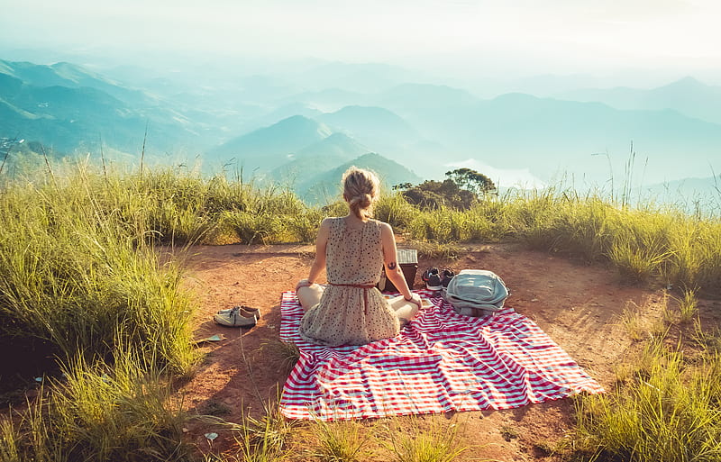 woman wearing gray sleeveless dress sitting on the picnic mat, HD wallpaper