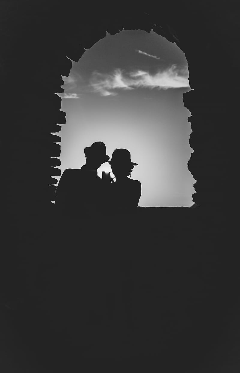 arch, couple, silhouettes, bw, sunset, HD phone wallpaper