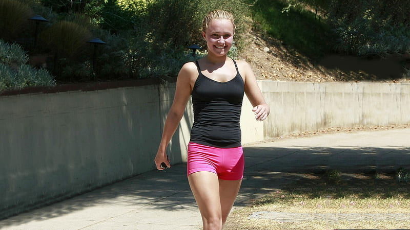 Hayden Panettiere, blond, jog, girl, pink shorts, HD wallpaper