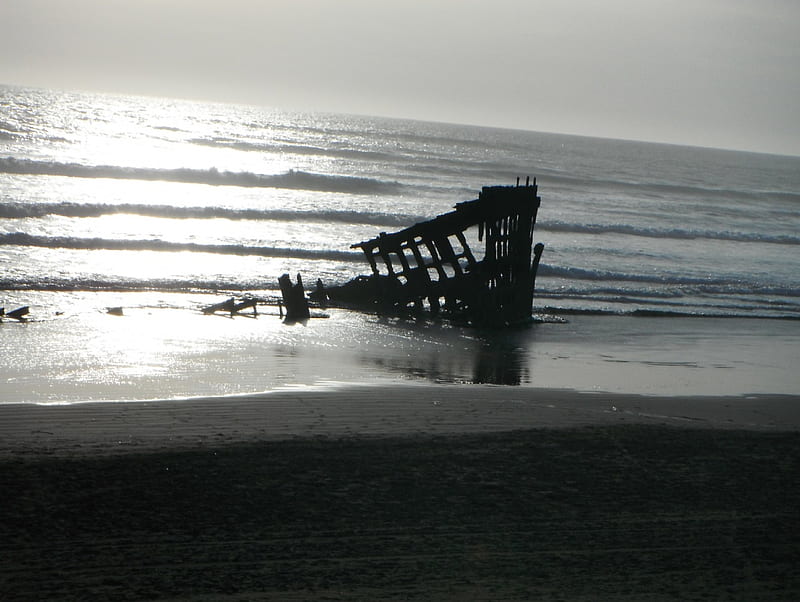 The Peter Iredale Shipwreck, the peter iredale, wrecks, ships, beach, oregon, shipwrecks, sunset, coast, HD wallpaper