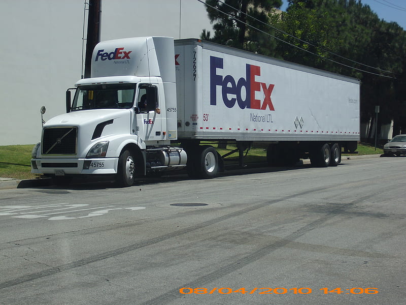 Fed Ex 18 Wheeler Outside Rig Trucking Sunny Haul Big Longhaul Bigrig Hd Wallpaper Peakpx