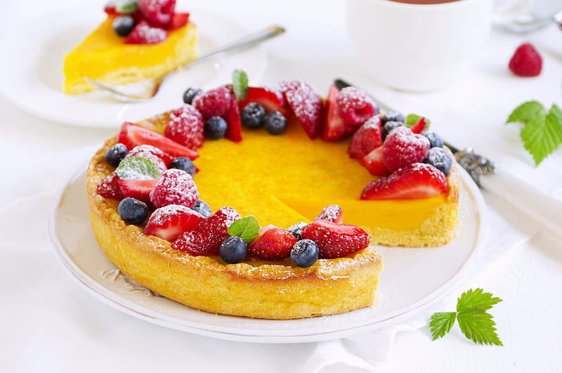 Sweet Dessert, cake, strawberry, food, fruits, dessert, berries, blueberry, pie, tart, HD wallpaper