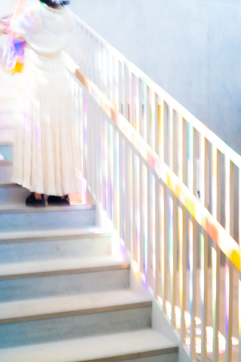 woman in white dress walking on staircase, HD phone wallpaper