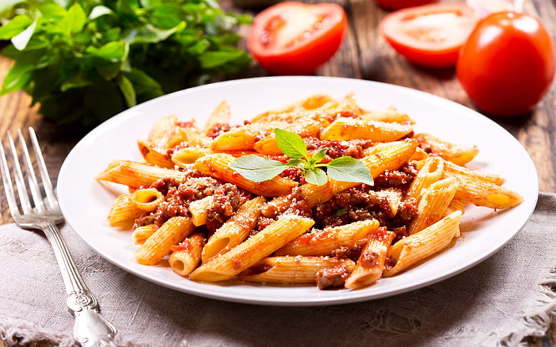 pasta with meat, pasta, tomatoes, plate of pasta, meat dishes, HD wallpaper