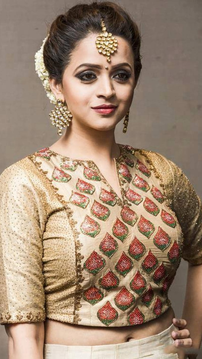 Bhavana, actress, malyali, wedding dress, HD phone wallpaper