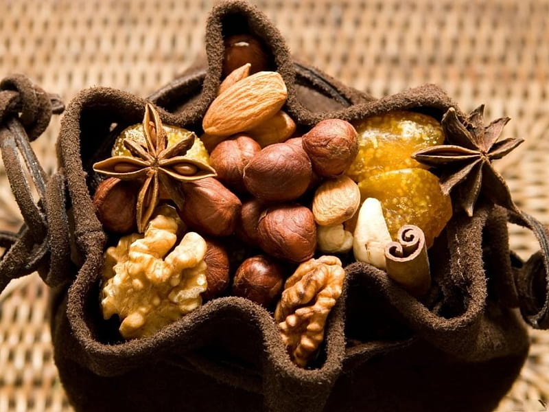A BIT NUTTY, walnuts, hazelnuts, food, hessian, almonds, refreshment, still life, nuts, spices, snacks, HD wallpaper