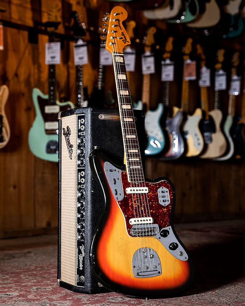 Guitar Center En Twitter: Jag U Are? Jag Wire? Jag War? Who Cares! This Awesome #GCVintage 1967 Jaguar Features The Classic Claw Jaguar Single Coils, Bound Neck With Block Inlays And A 3 Color Sunburst Finish!, Fender Jaguar, HD phone wallpaper